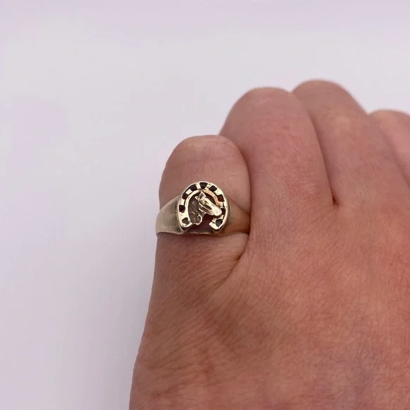 10k yellow gold Horseshoe ring - Picture 9 of 11